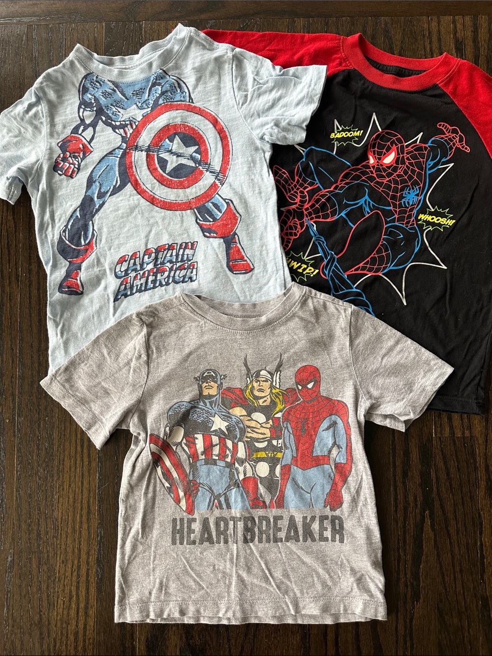 Marvel Superheroes (3) Tee Shirt Lot - Gray, Black, Red Sz 4T PreOwned Avengers